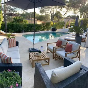 Les Alizes Bord De Boulouris Villa
